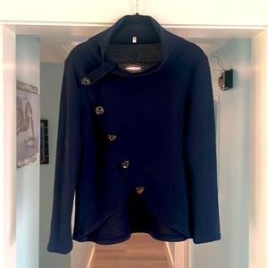 Woman’s sweater blouse. Light sweater type material. Perfect for Fall!